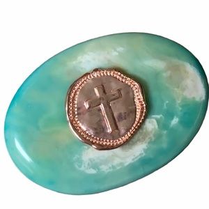 3/$15❗️Decorative Cross Agate Palm Stone